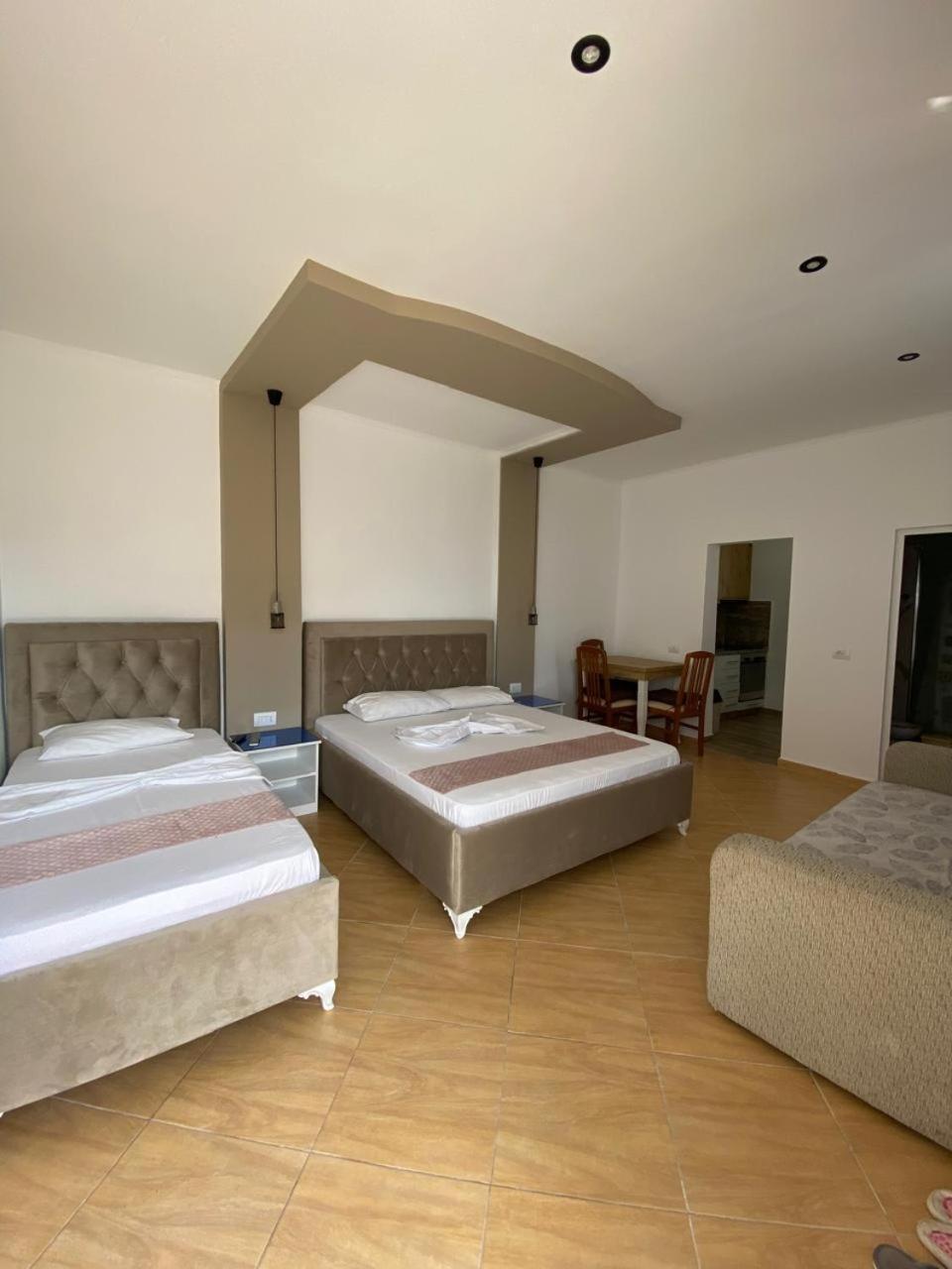 Vila Floban & Mirdar Koshi Sarandë Exterior foto