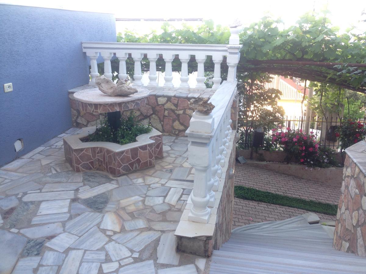 Vila Floban & Mirdar Koshi Sarandë Exterior foto